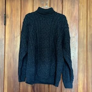 Men’s hand knit sweater